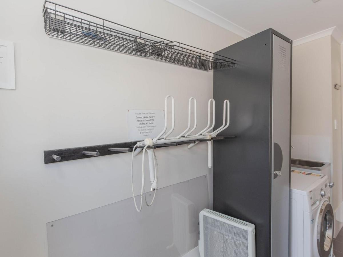 St Helenas 5 Twynam Street Villa Jindabyne Exterior photo